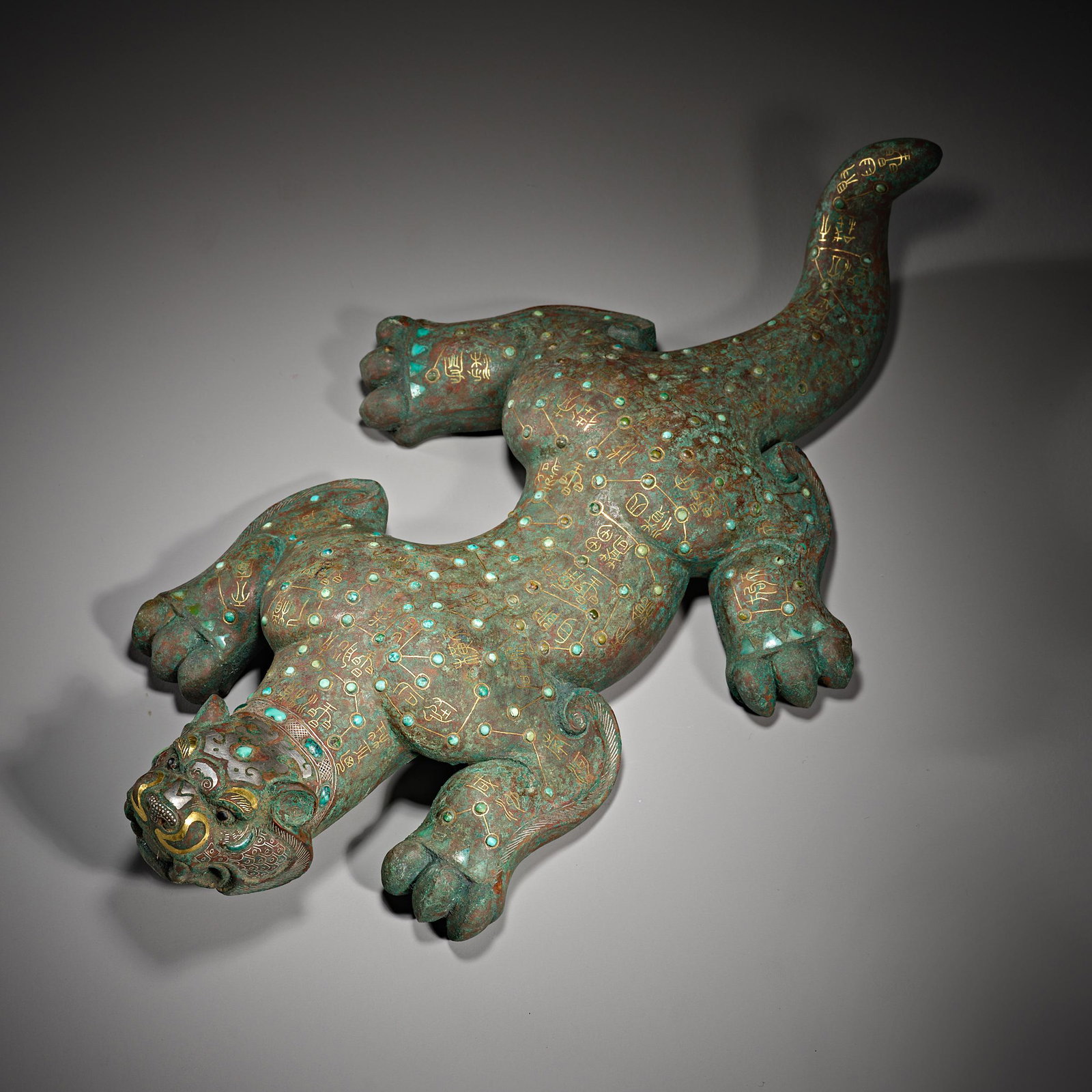 Chinese Han Dynasty gold and silver beasts (1 of 8)