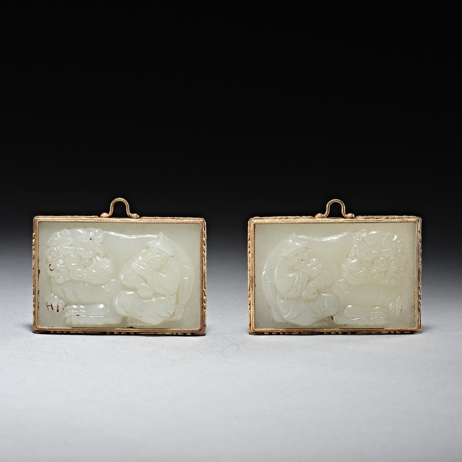 Chinese Yuan Dynasty Hetian jade bag gold medal (1 of 6)
