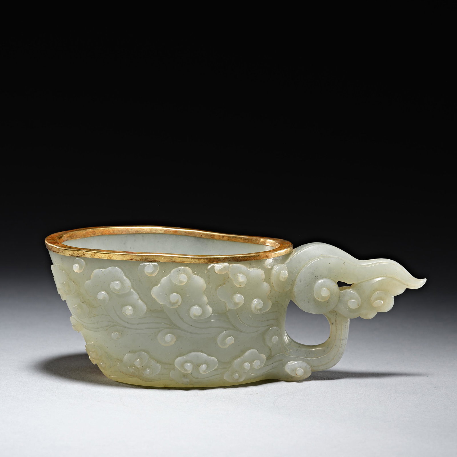 Chinese Yuan Dynasty Hetian jade bag gold cup (1 of 6)