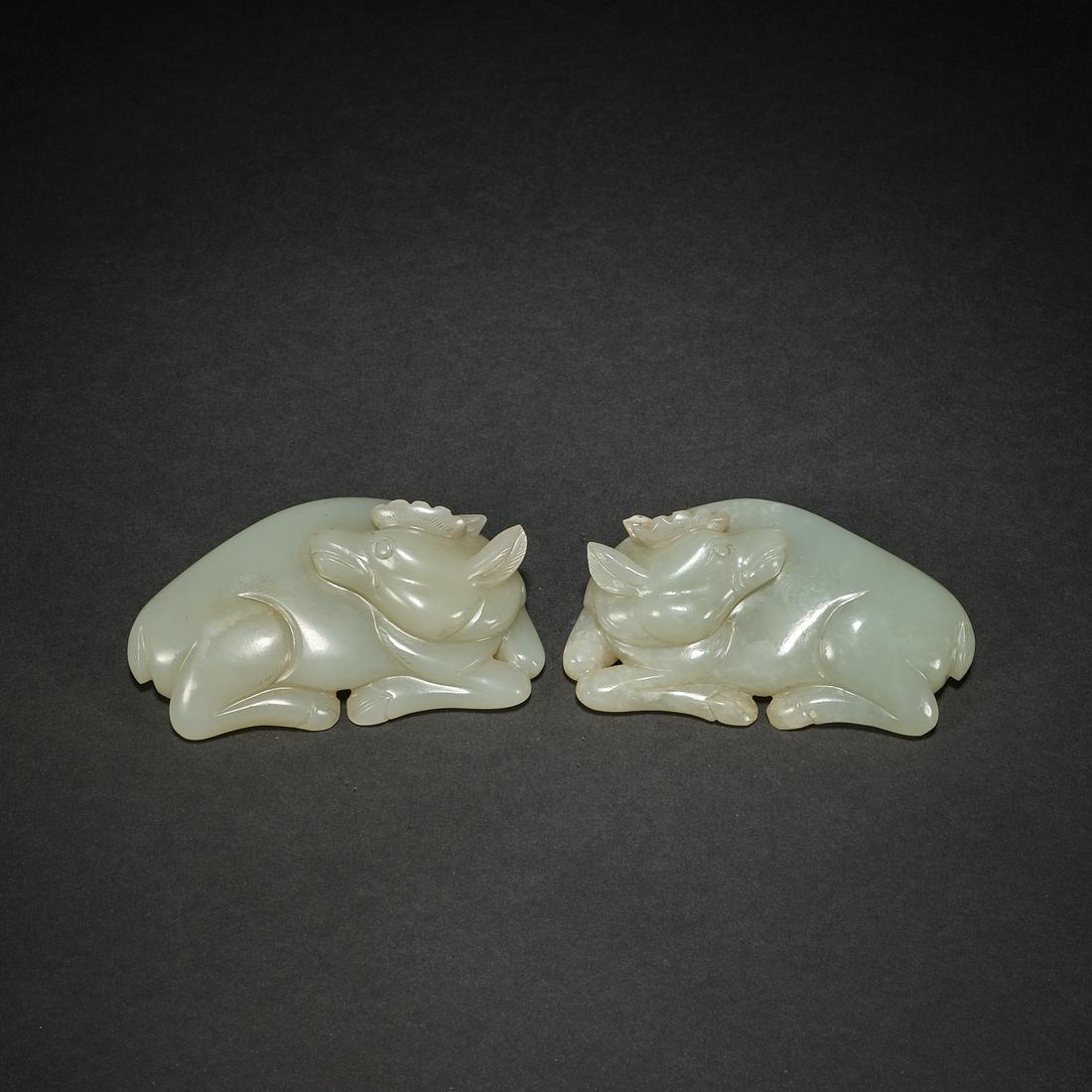 Hetian jade deer in Yuan Dynasty of China (1 of 6)