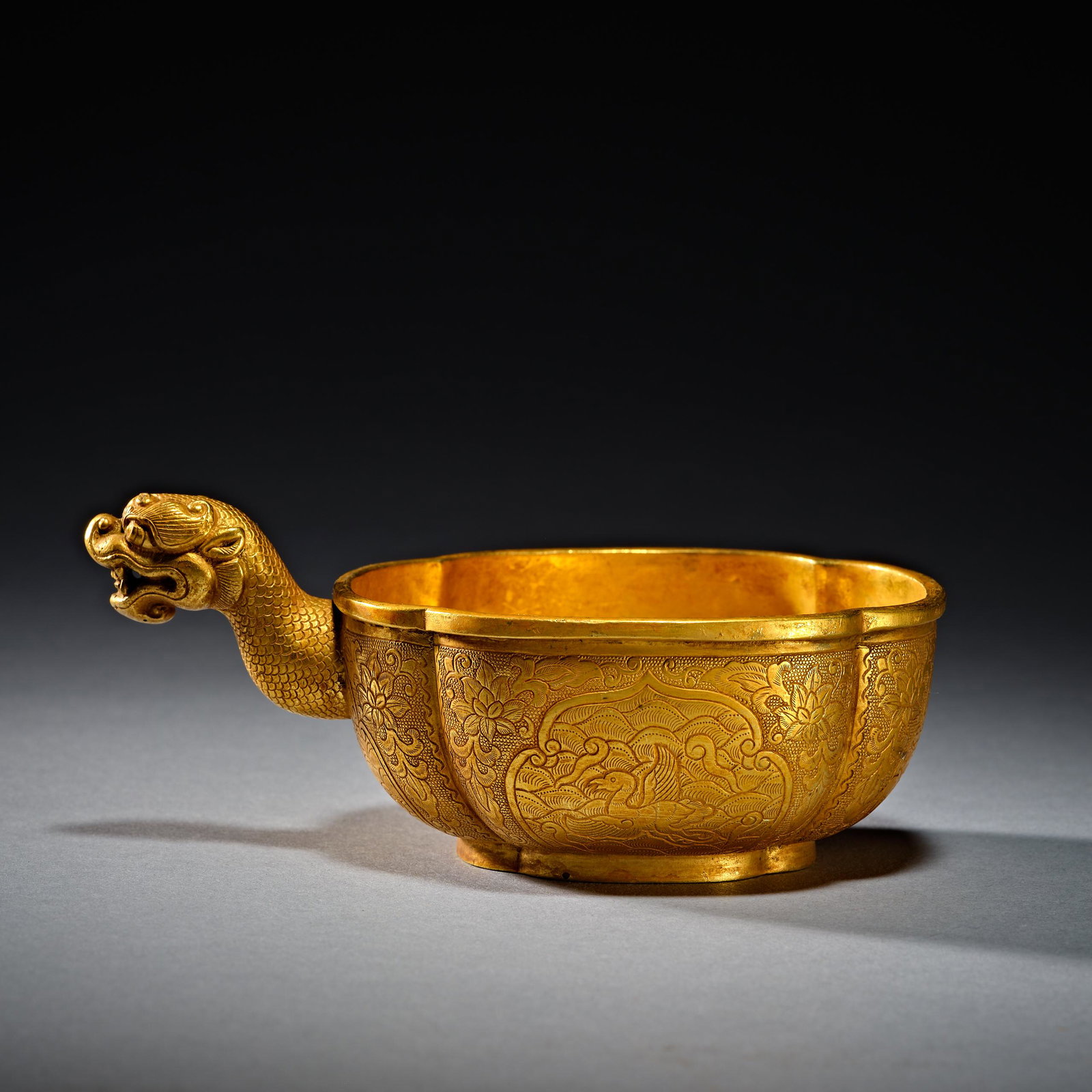 Chinese yuan dynasty gilt cup (1 of 8)