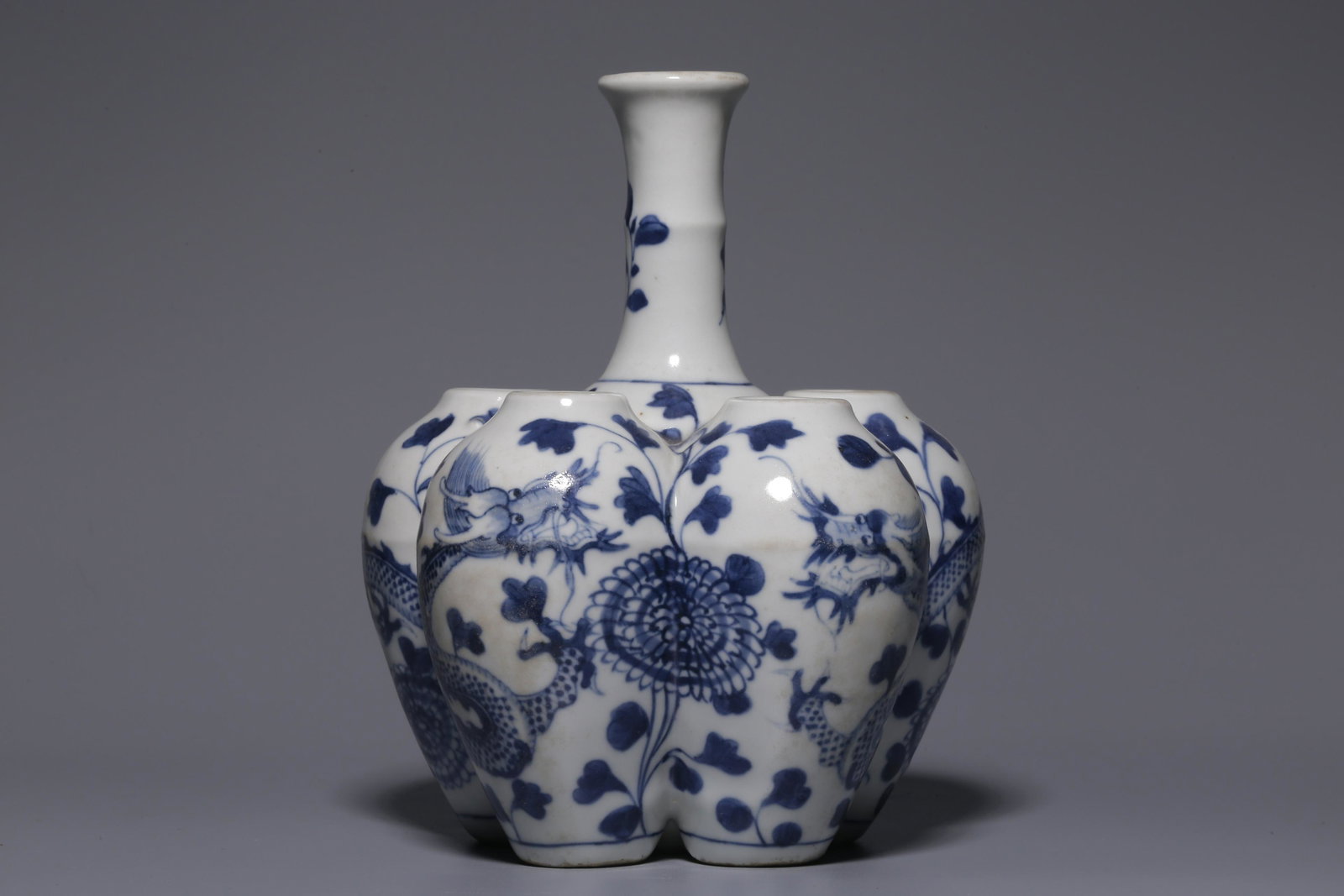 Qing Dynasty, blue and white dragon pattern six-tube bottle (1 of 9)