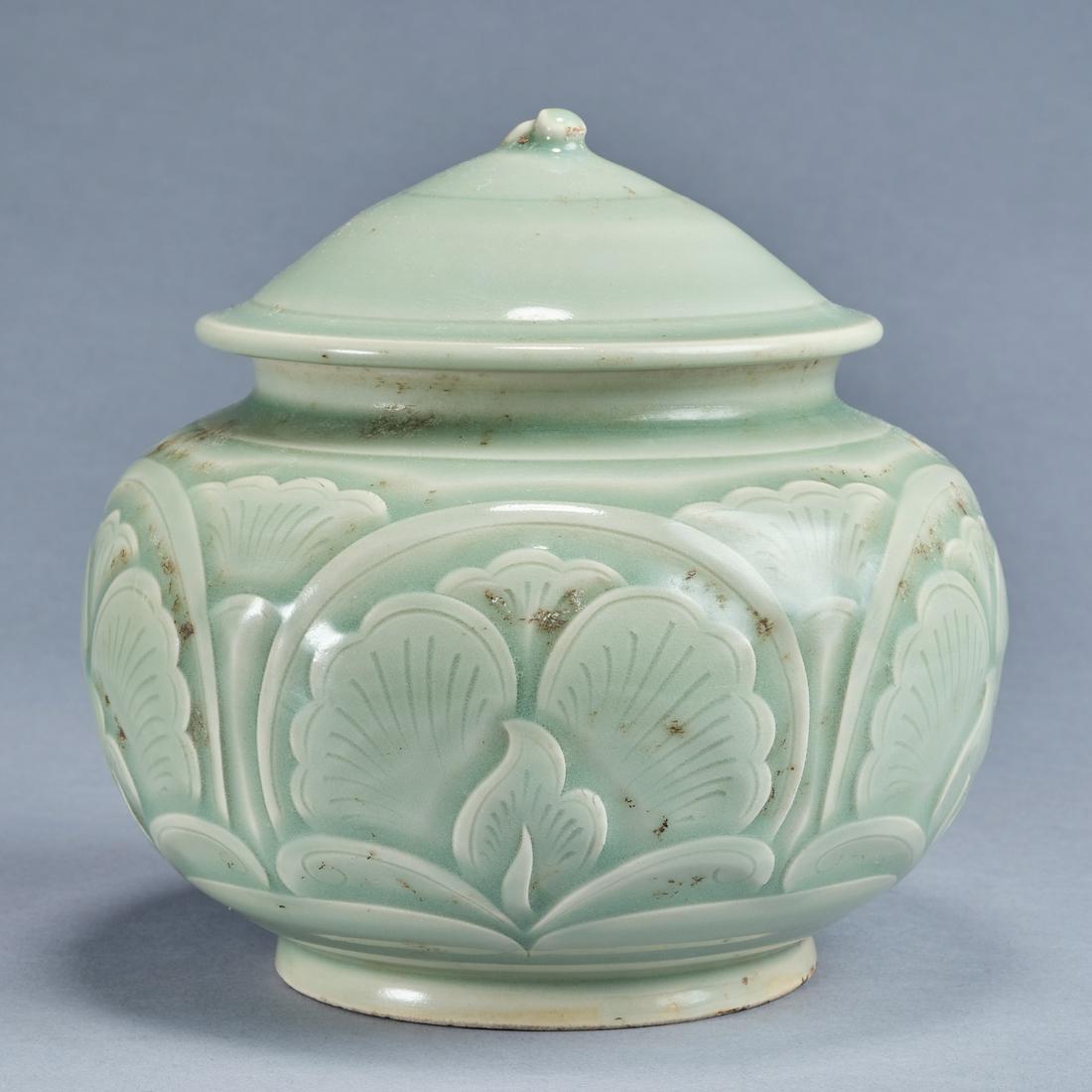 Yaozhou kiln pot, Song Dynasty, China (1 of 8)