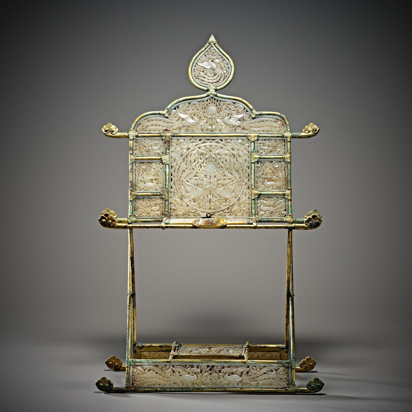 Hetian jade gilt mirror frame of Song Dynasty of China (1 of 7)