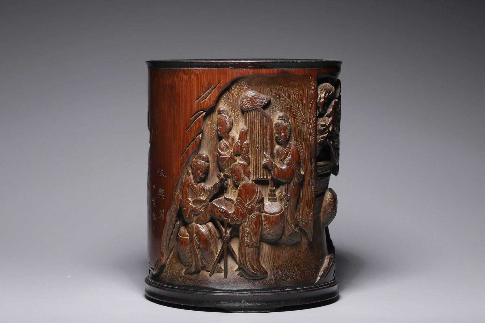 Bamboo carving Jiyue picture pen holder (1 of 9)