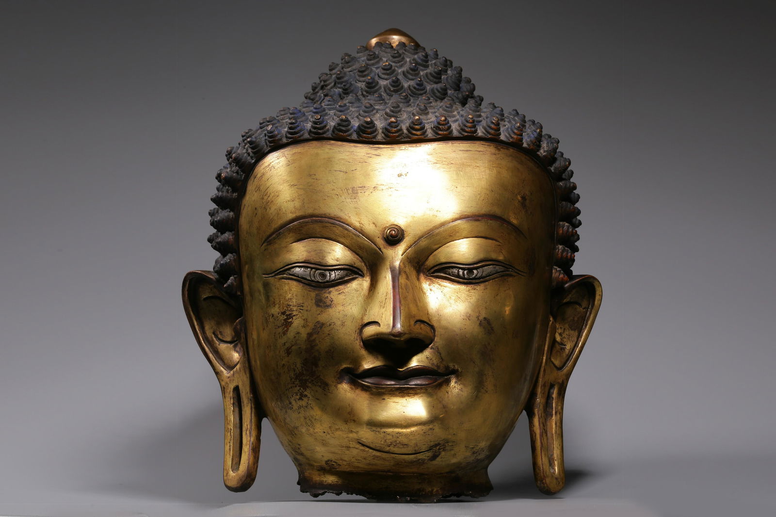 Bronze gilt Sakyamuni Buddha head (1 of 9)