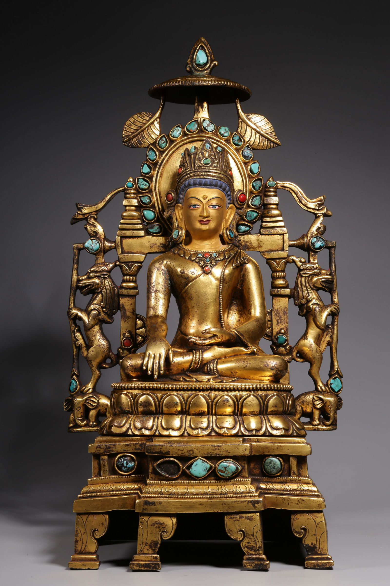 Qing Dynasty, gilt copper inlaid treasure immovable Buddha backlit sitting image (1 of 9)