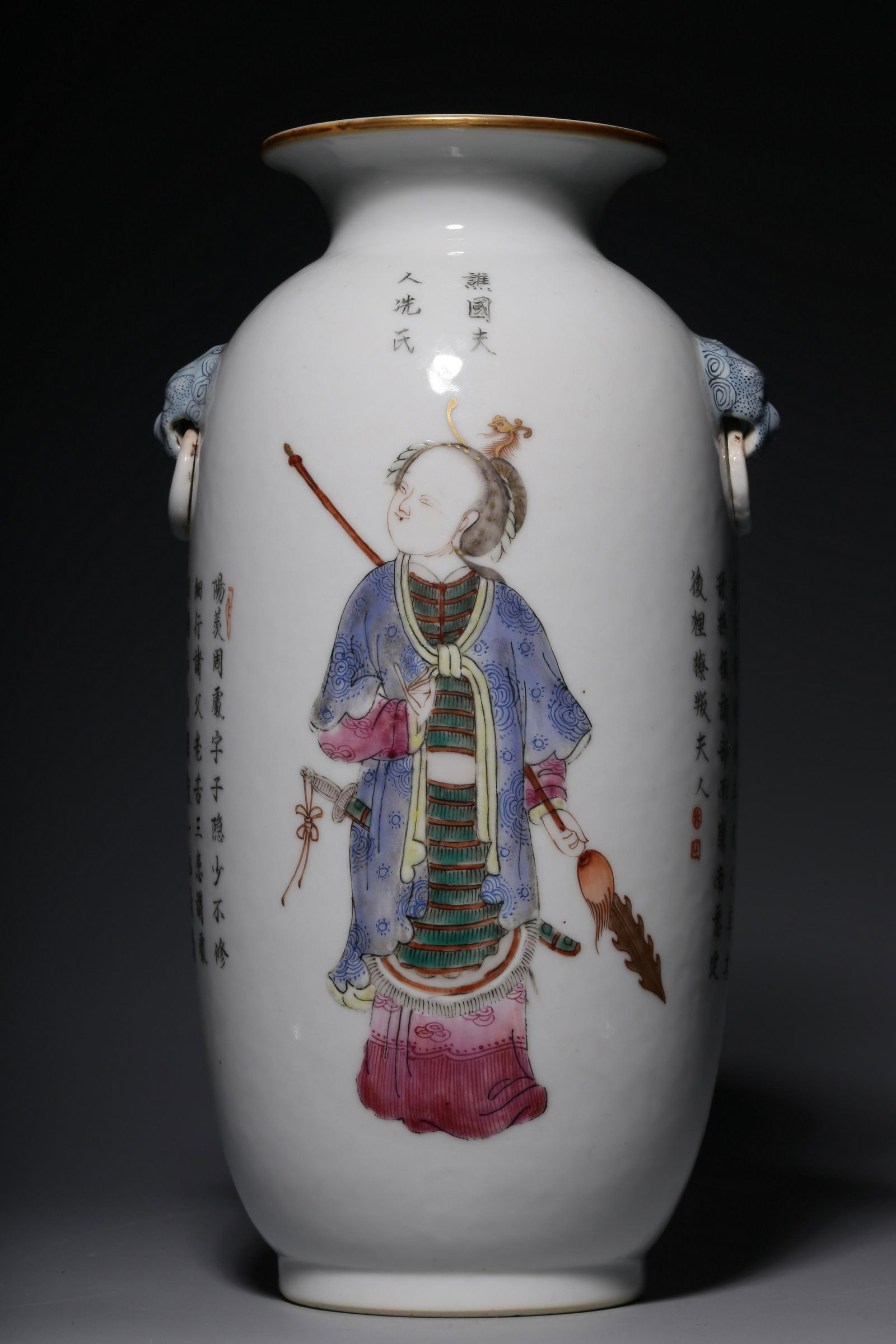 Pastel without bispectrum figure lantern bottle (1 of 9)