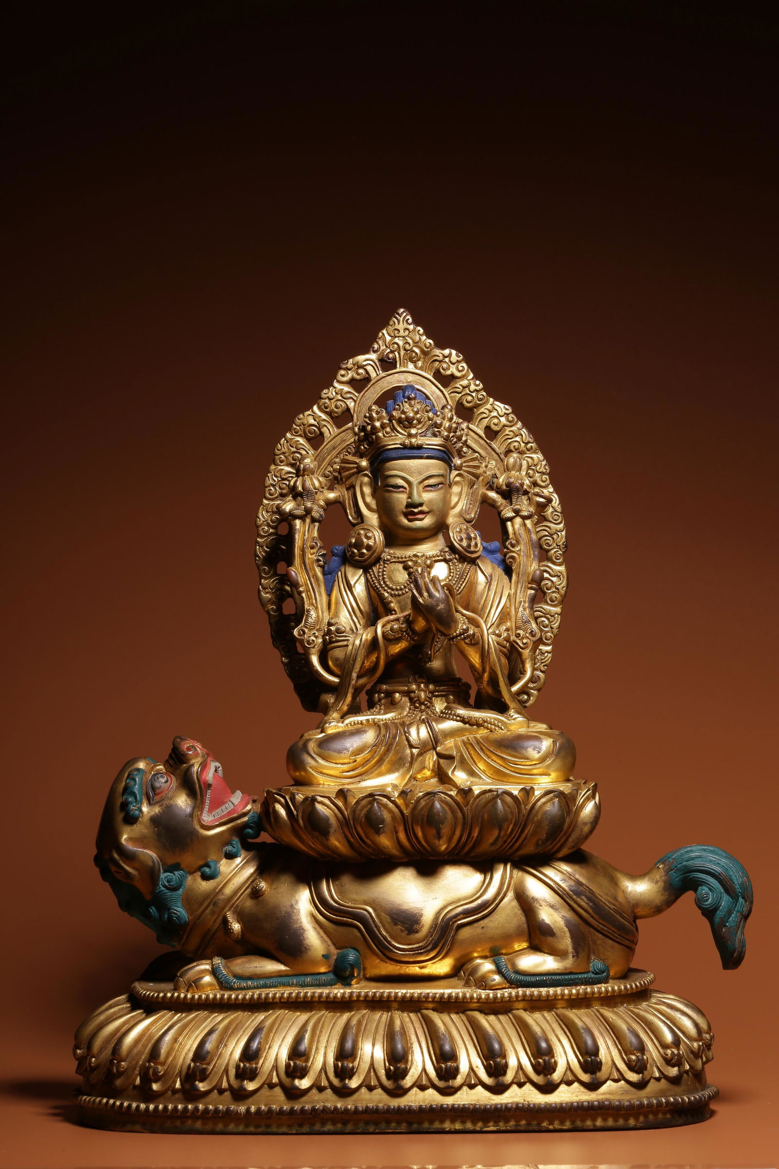 Sitting bronze gilt statue of Manjusri Bodhisattva in Qing Dynasty (1 of 9)