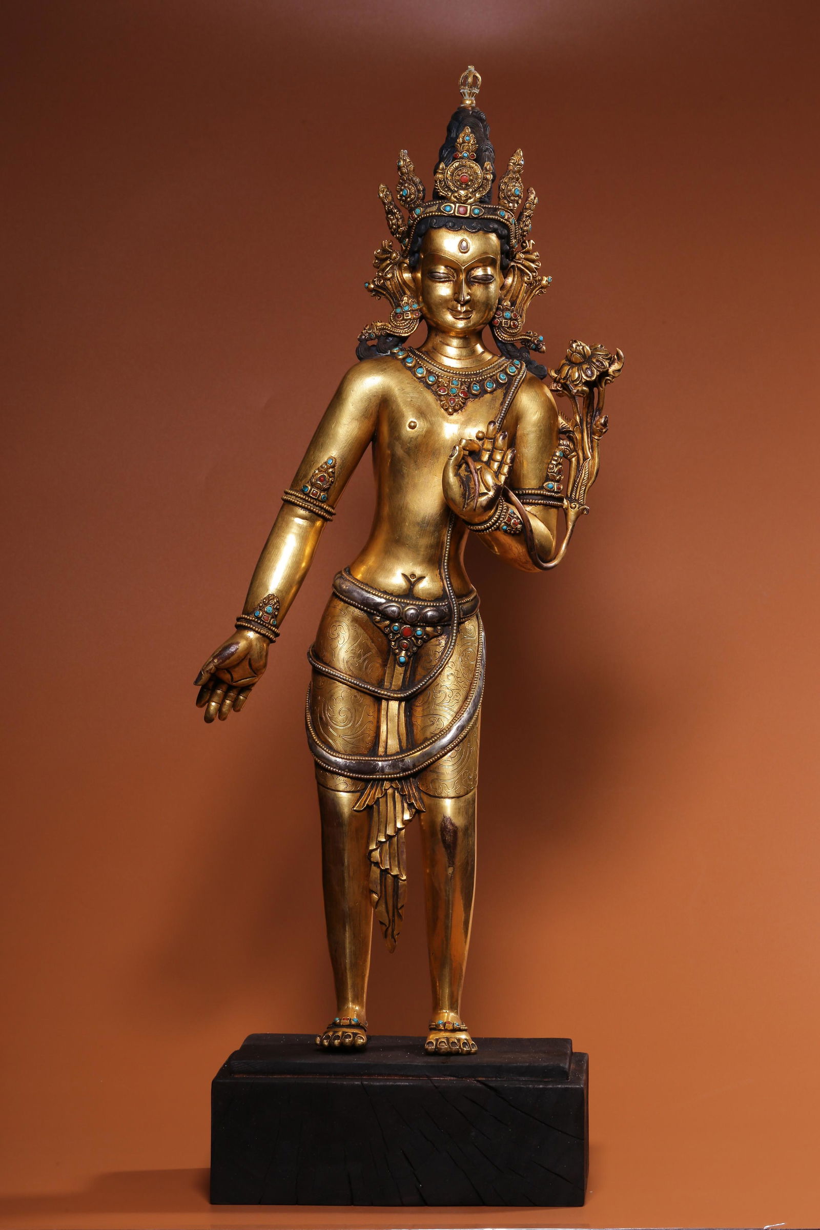 In the 17th century, a statue of Guanyin was inlaid with copper gilt and silver treasures (1 of 9)