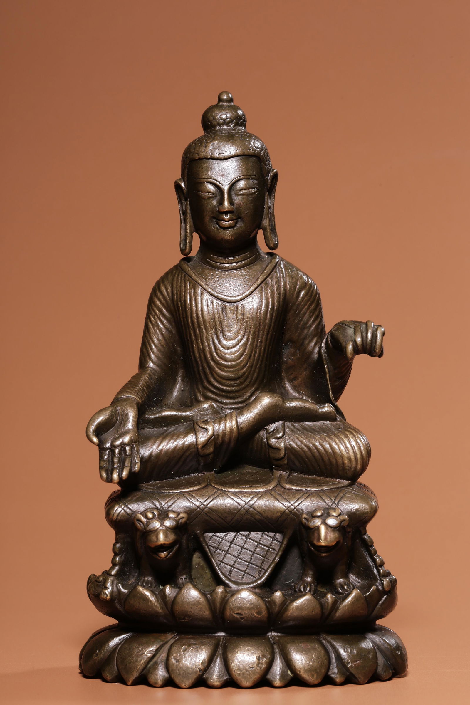 Seated statue of Sakyamuni in Swat style, 18th century (1 of 9)