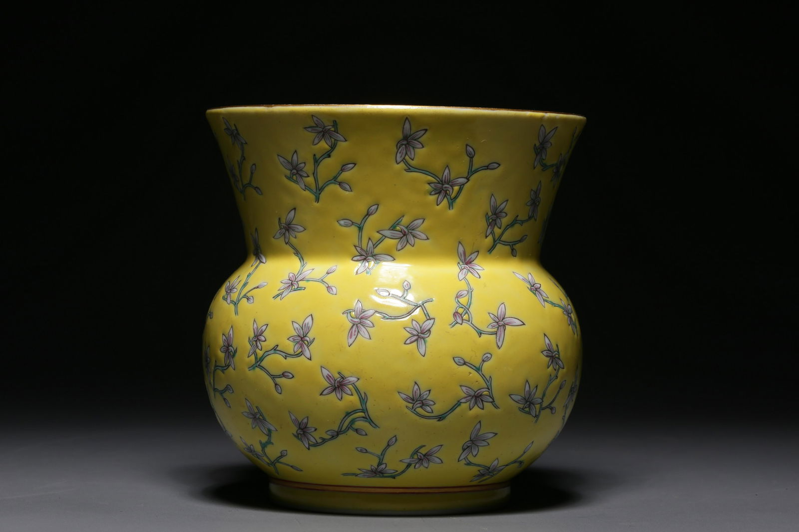 Yellow glaze ground pastel flower pattern slag bucket (1 of 6)