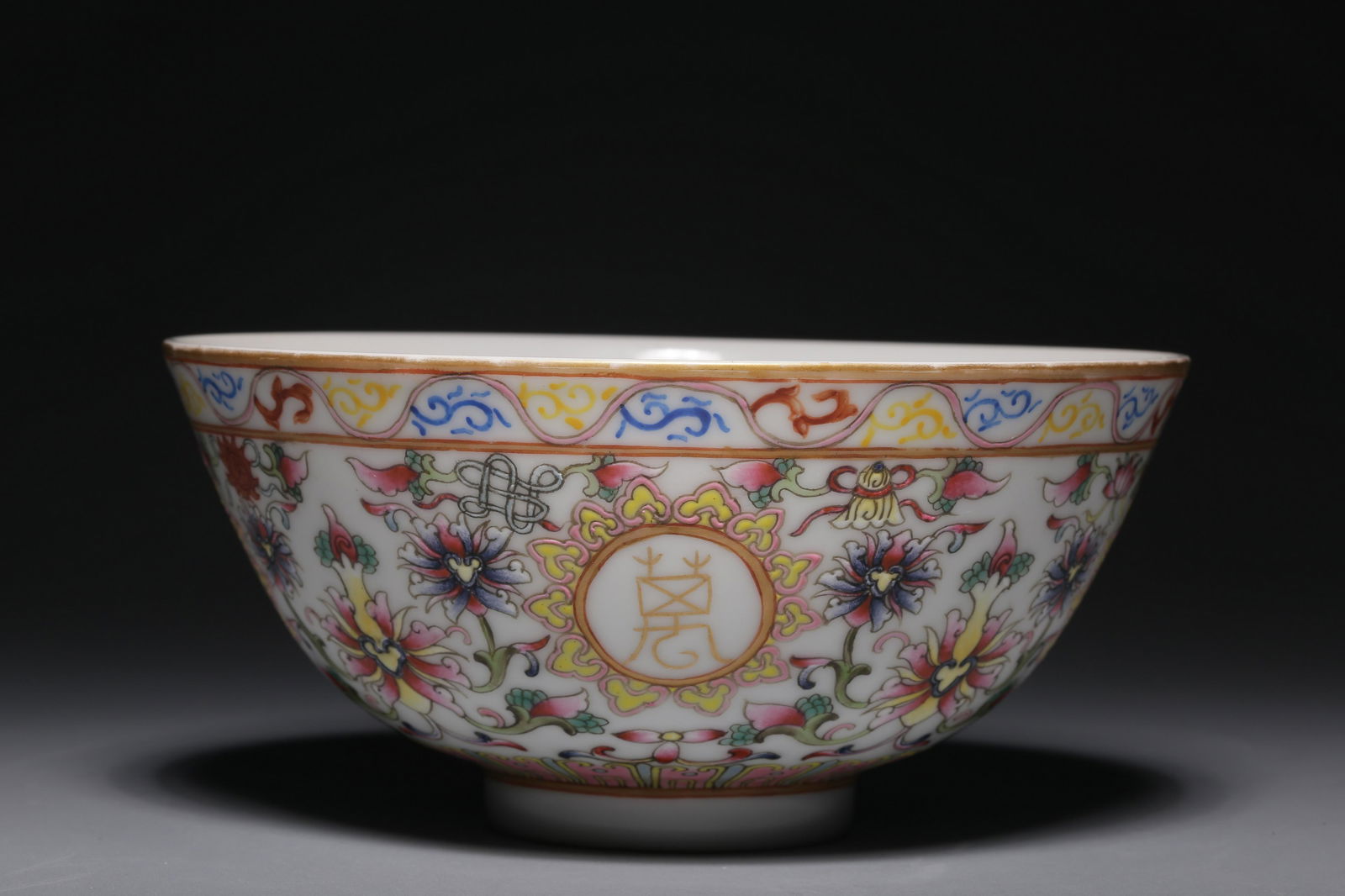 Pastel wrapped branch flower pattern Wanwujiang bowl (1 of 9)