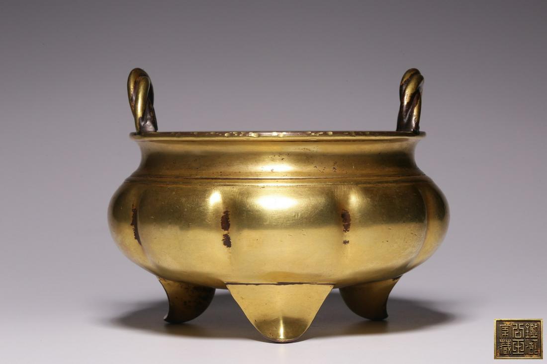 Qing Dynasty, gilt copper gourd edge rope ear furnace (1 of 7)