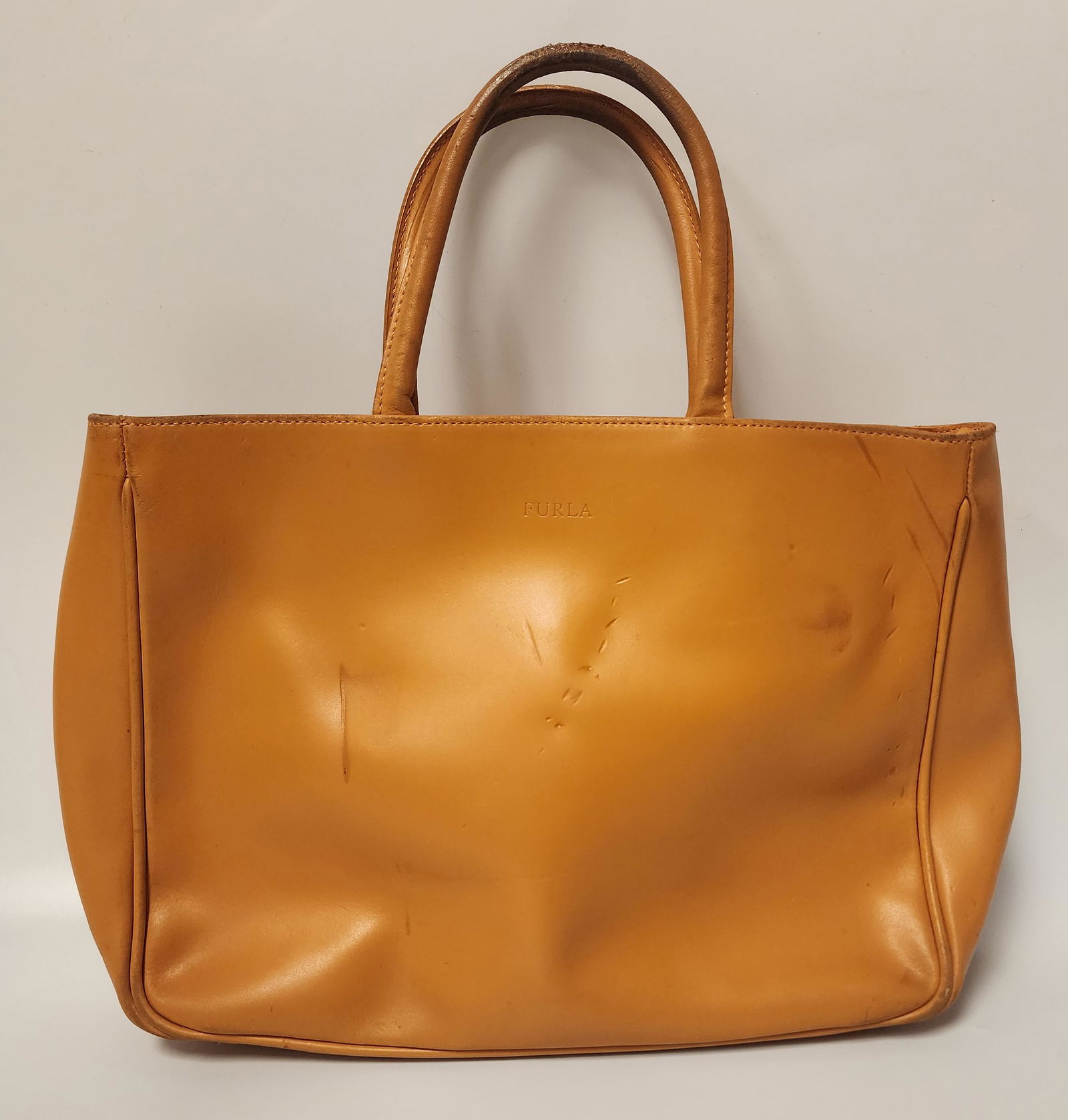 Furla Top Handle Italian Leather Bag Oct 29, 2022 Dorian Gray