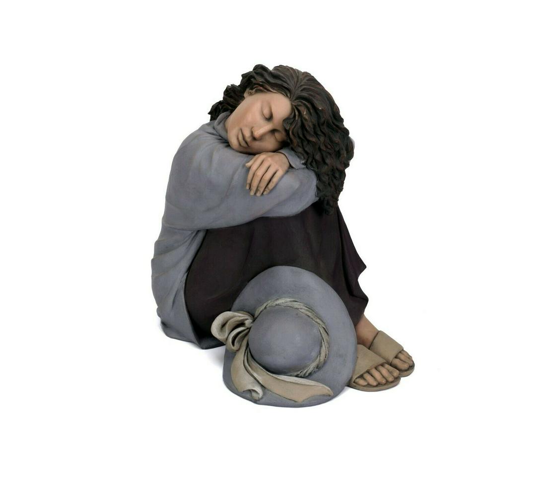 Rare Elisa Montserrat Ribes Noa Spain Ceramic Woman: Extremely Rare Elisa Heavy Montserrat Noa Spain Ceramic Young woman Sandals And Hat, hand painted with high degree of detail and care. A walk on the beach, a break on the road Dressed in sandals and a