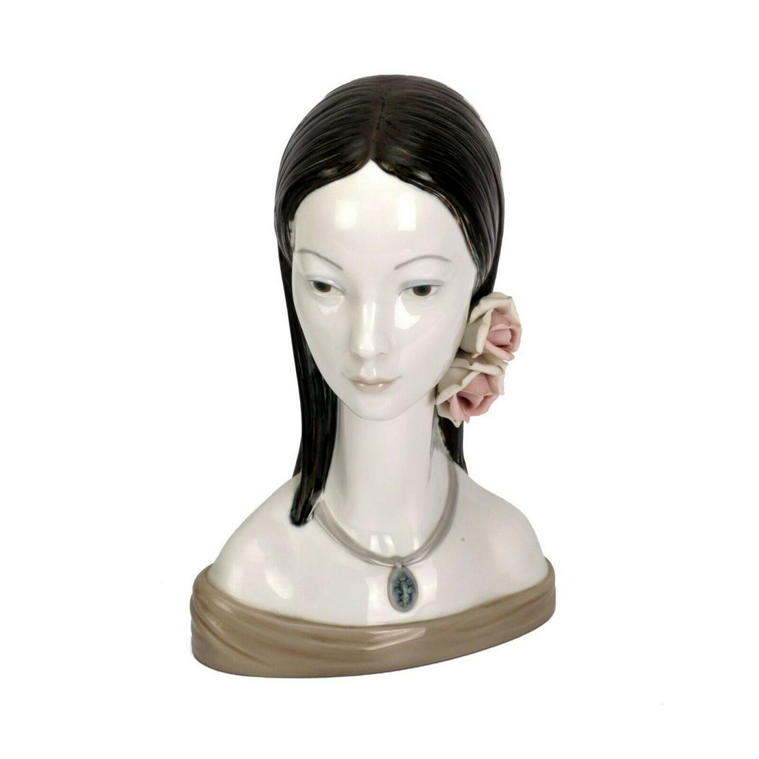 Lladro Head Statue Maja 1969-85 By Juan Huerta (1 of 9)