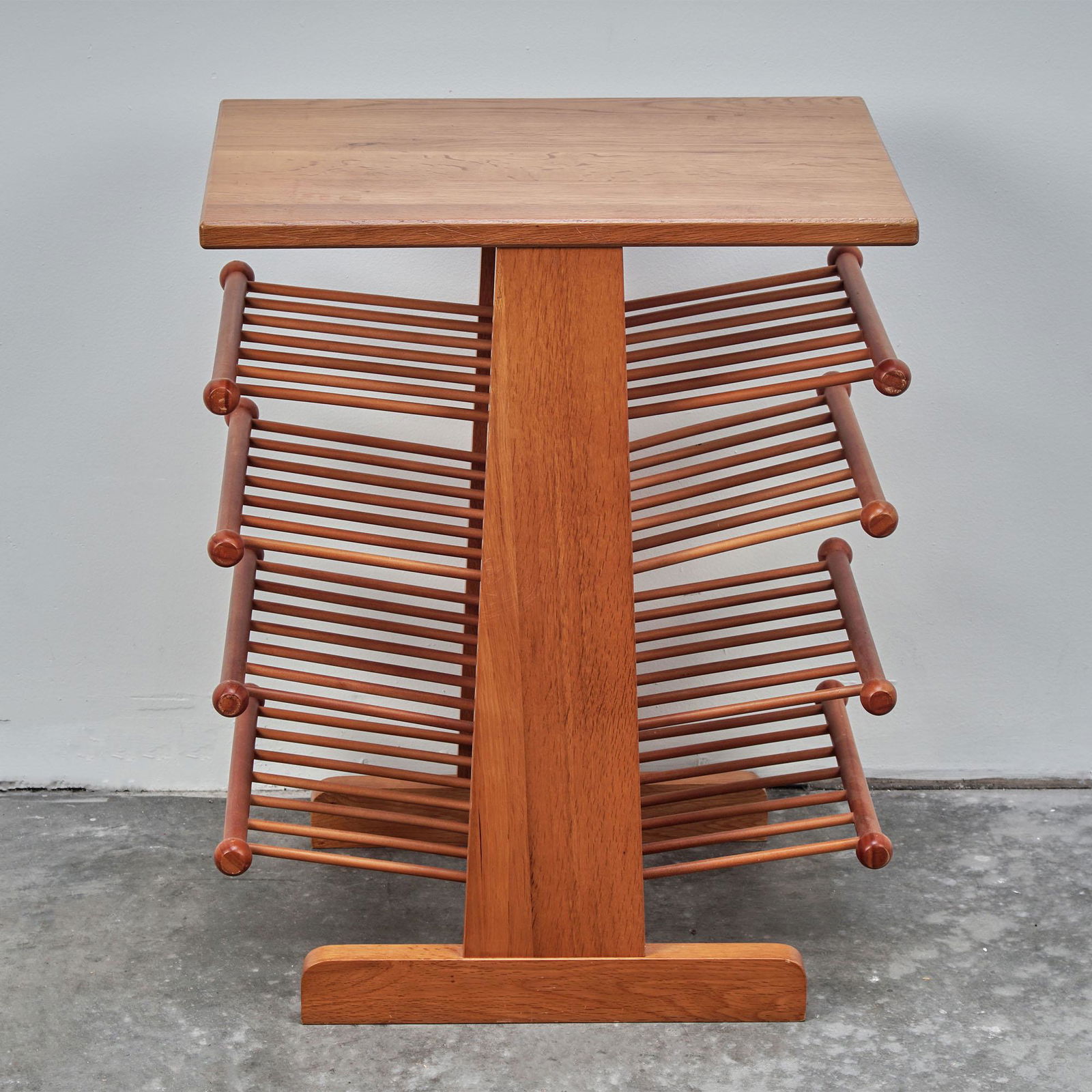 Levenger Spindle Wood Magazine Rack Side Table (1 of 3)