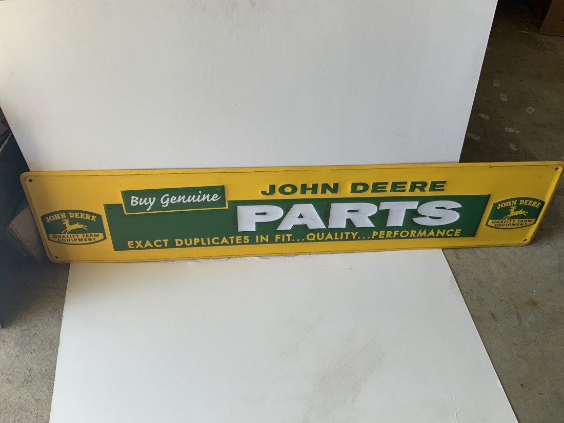 Vintage John Deer metal not porcelain sign (1 of 5)
