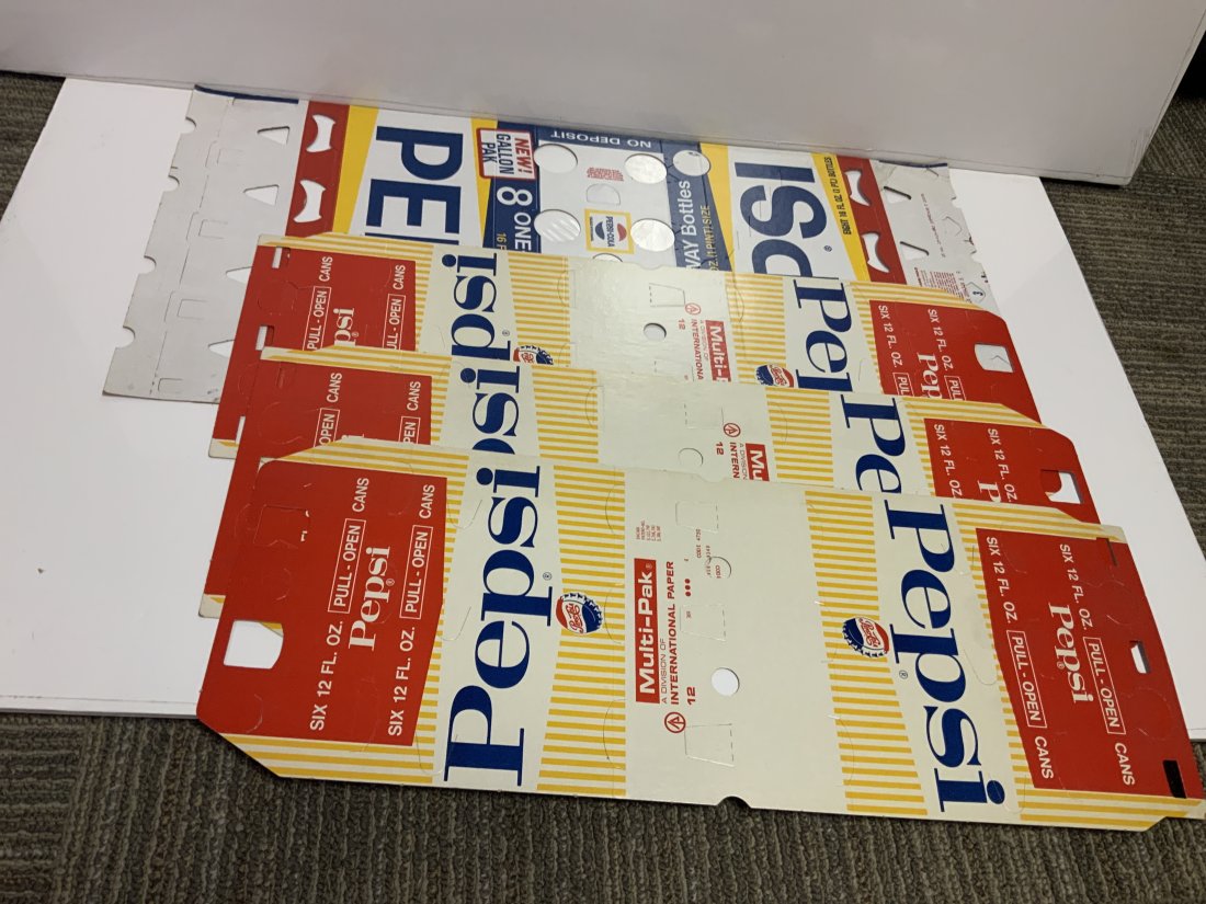 4 unused Pepsi bottle 6 pack cases. Great displays general store. (1 of 2)