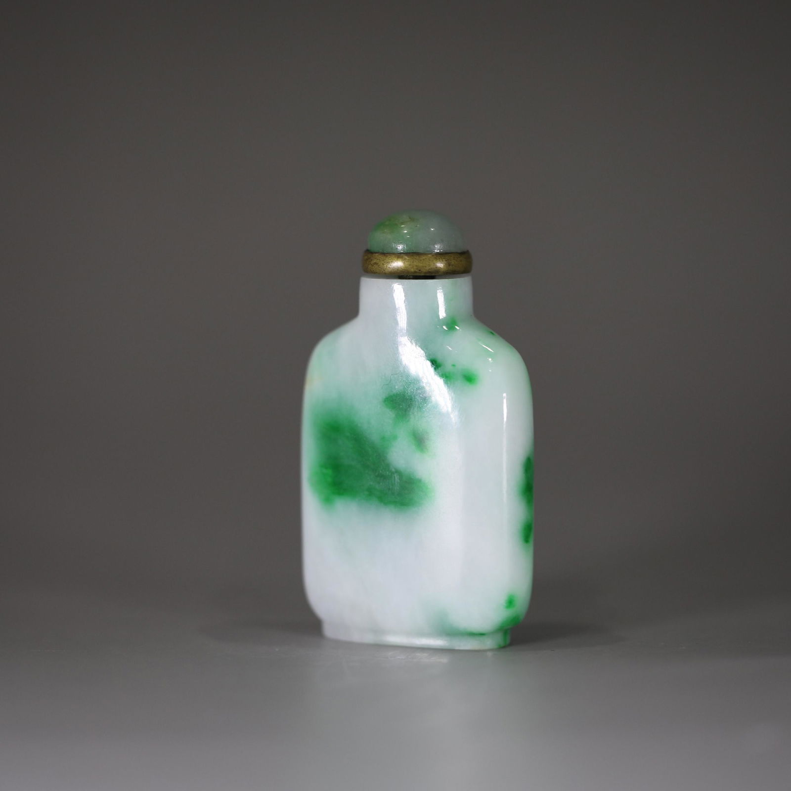 Qing Dynasty Emerald Snuff Bottle - 2