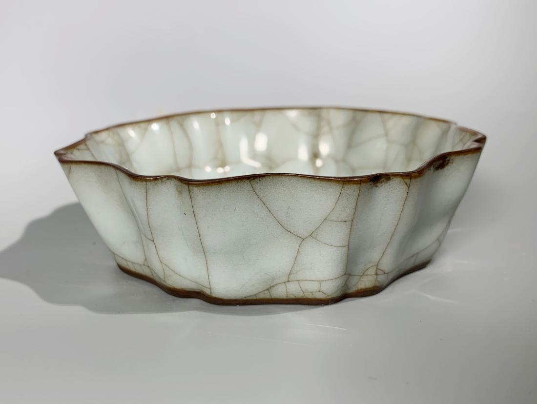 GUAN WARE CRACKLE GLAZED WATER POT (1 of 7)