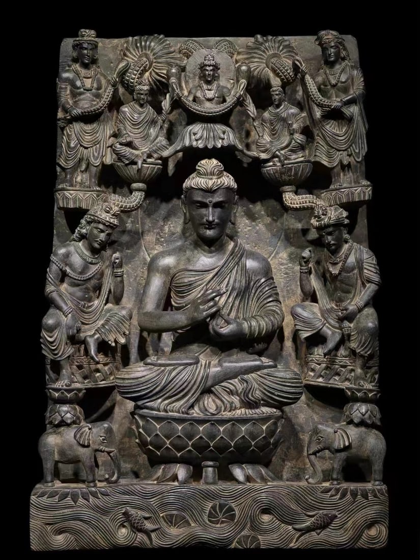 Gray schist Gandhara Buddha (1 of 9)