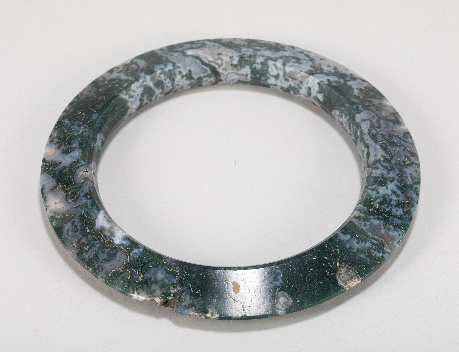 Warring States Water Grass Agate Ring (1 of 7)