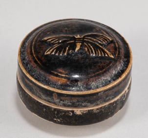 Tang Dynasty black glazed powder box