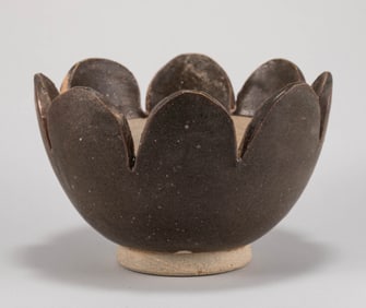 Tang Dynasty black glazed lotus bowl