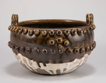 Tang Dynasty sauce glazed bowl
