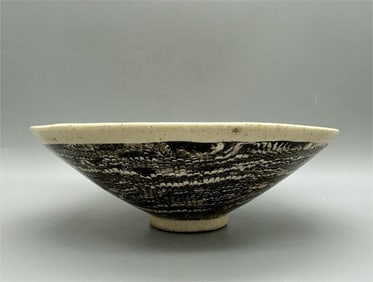 Tang Dynasty twisted tire cup