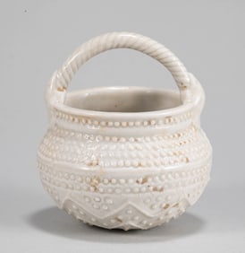 Song Dynasty Ding Kiln Lifting Beam Water Washing