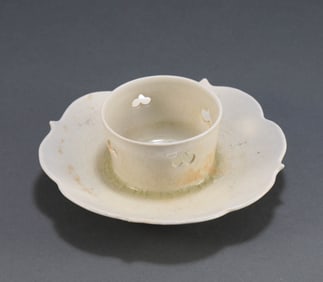 Sui Dynasty white glazed cup holder