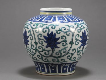 Ming Dynasty Wanli large jar