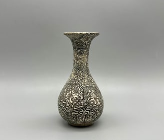 Tang Dynasty twisted tire water purification bottle