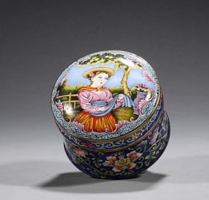 In the Qing Dynasty, copper body enamel painted figure cover boxes