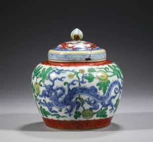 In the Qing Dynasty, the Doucai Dragon Pattern Tianzi Jar