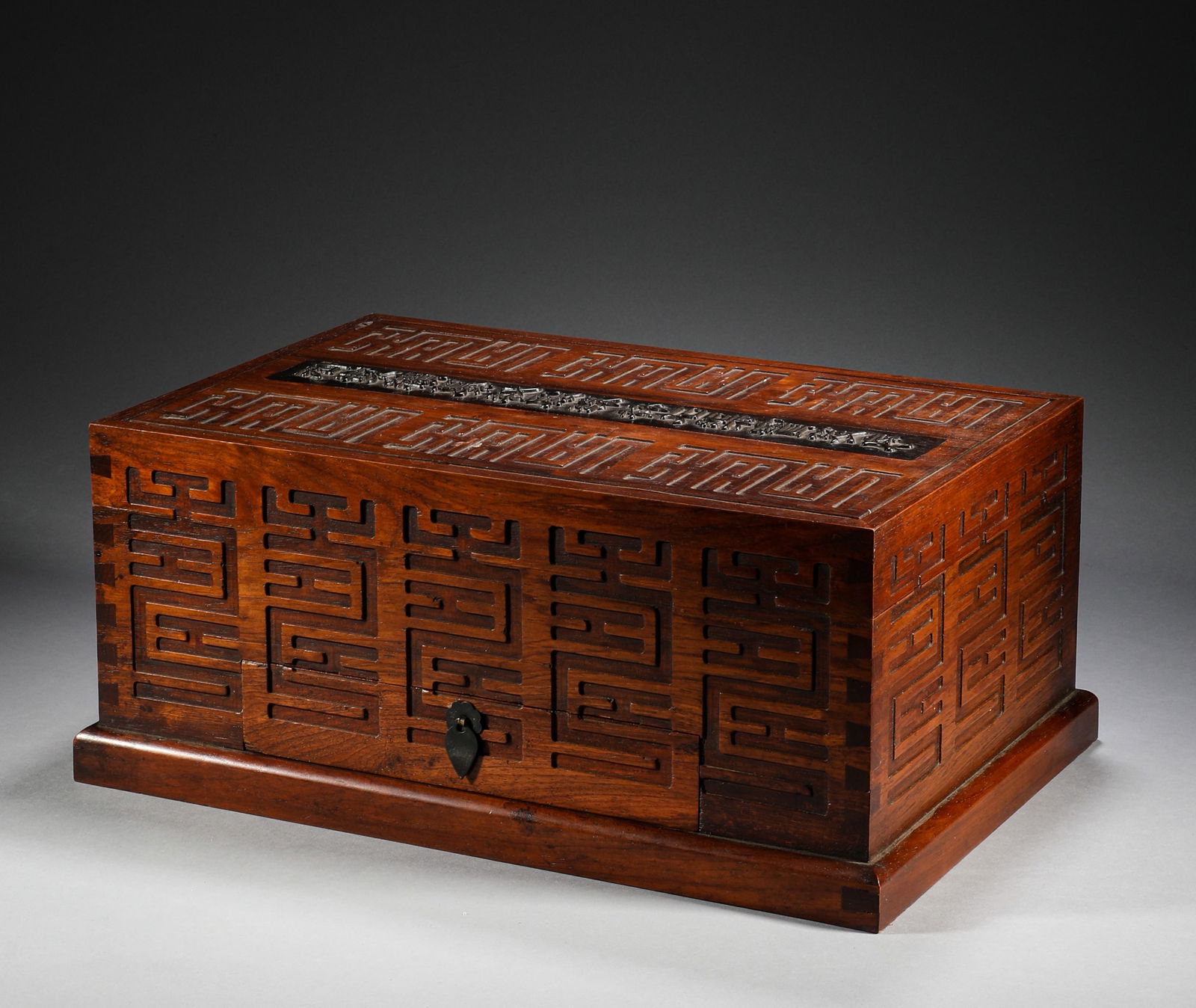 In the Qing Dynasty, Huanghua Pear Wood Organ Storage Box: H:37cm,W:15.5cm,
