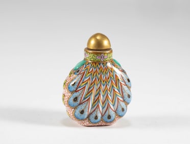 Qing Dynasty enamel colored snuff bottle