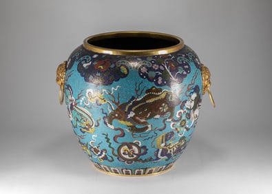 Qing Dynasty cloisonn é lion button large vat