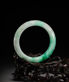 Qing Dynasty Jade Bracelet