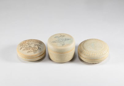 A set of white glazed covered boxes from the Song Dynasty