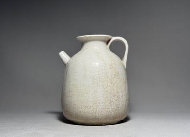 Sui Dynasty white glazed teapot