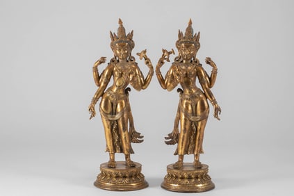Qing Dynasty Bronze Gilded Lotus Master Concubine Buddha Statue