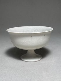 Sui Dynasty white glazed high footed lamp