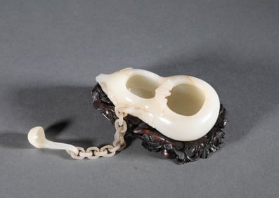 Hotan Jade Ornaments of the Qing Dynasty