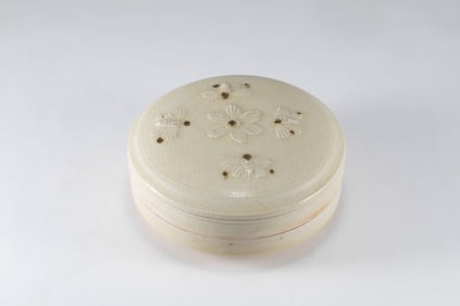 Xiangzhou kiln cover box