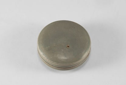 Five generations Yue kiln powder box