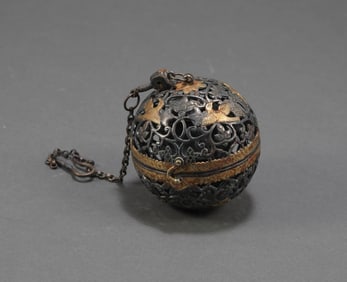 Qing Dynasty silver gilded sachet